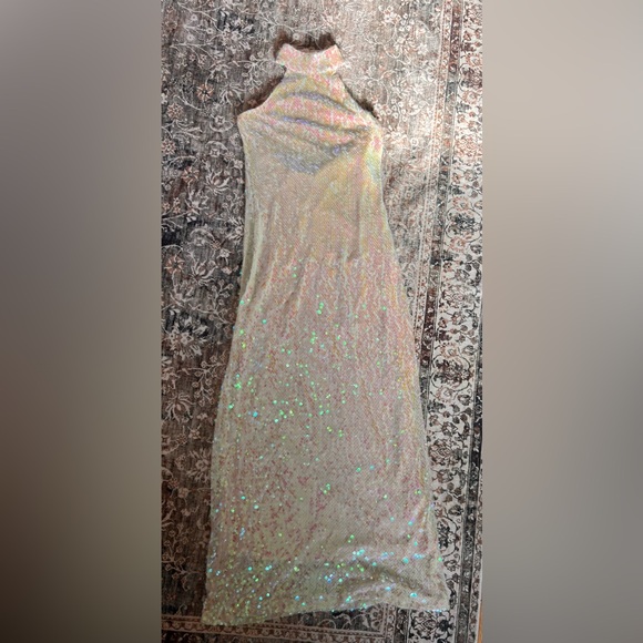 [WAYF] The Aria Sequin Mock Neck Gown - Picture 3 of 13